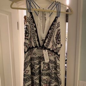 NWT Saylor Embroidered Dress Size Medium